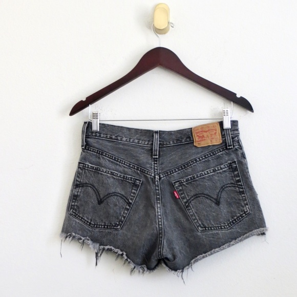 LEVI'S 501 Jean Shorts Button Fly Distressed Off Black SZ 26 - Picture 4 of 12
